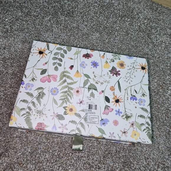 Storage box. - Picture 3 of 3